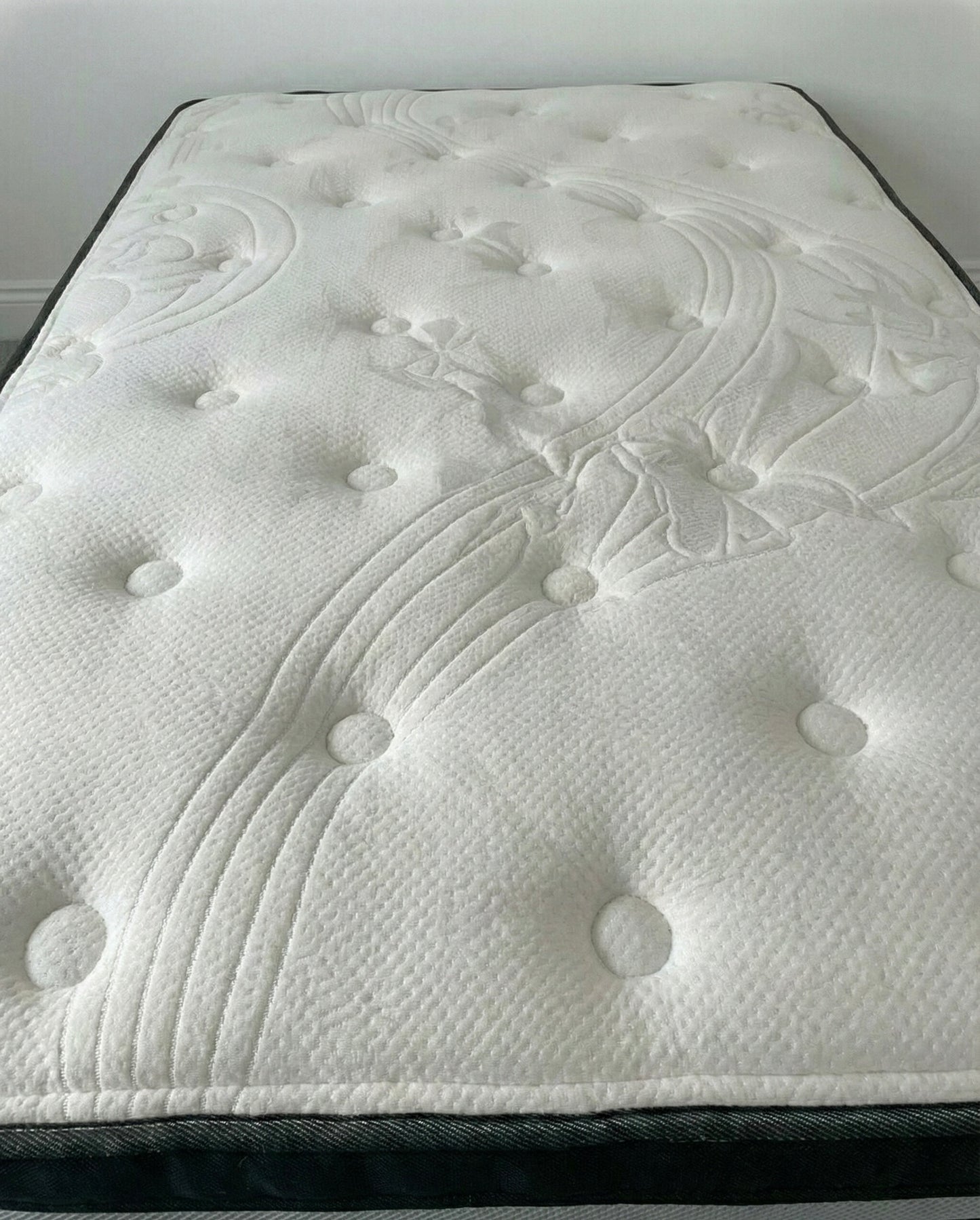 Small Double Divan Bed & Mattress