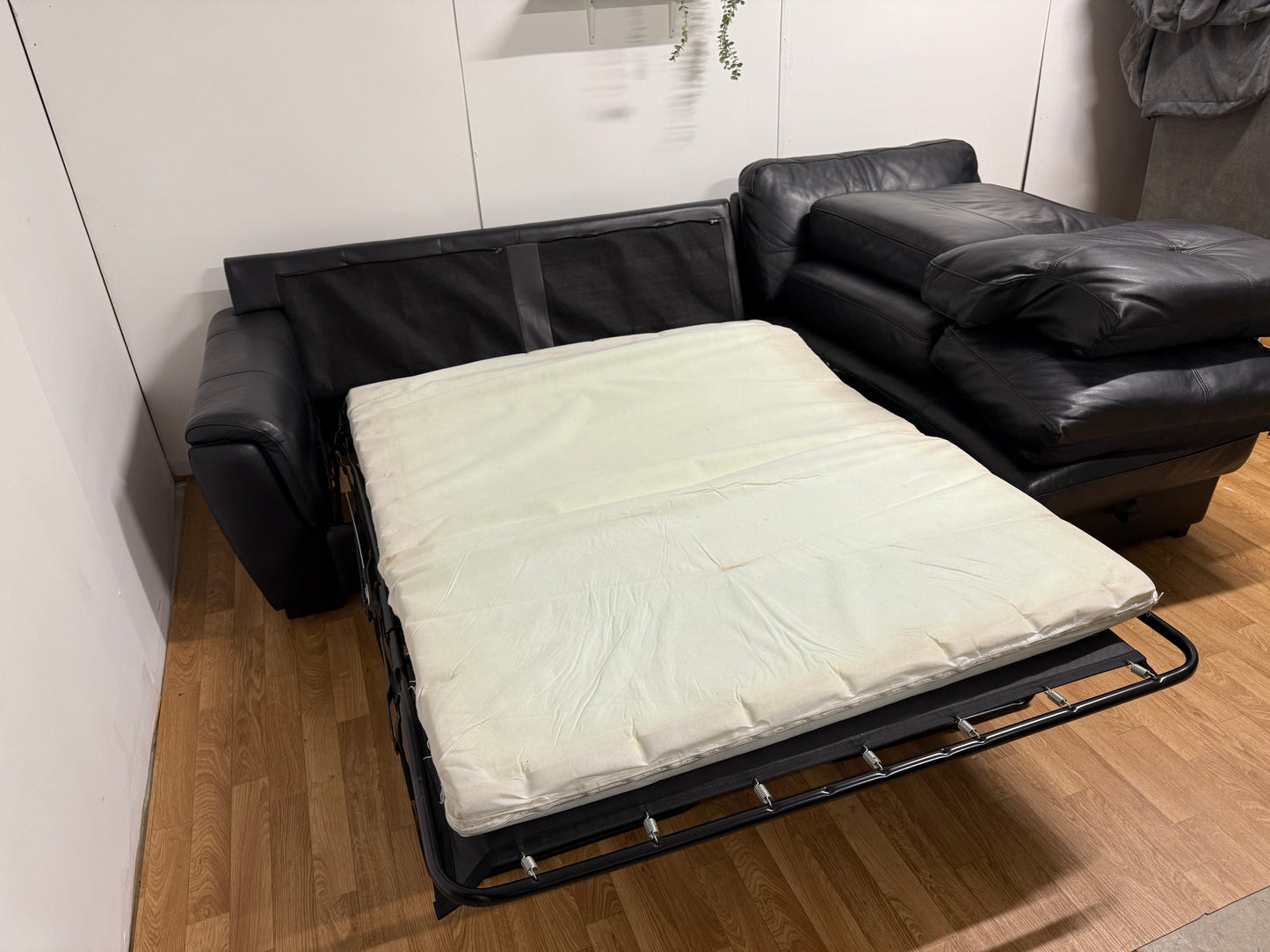 Leather Corner Sofa Bed