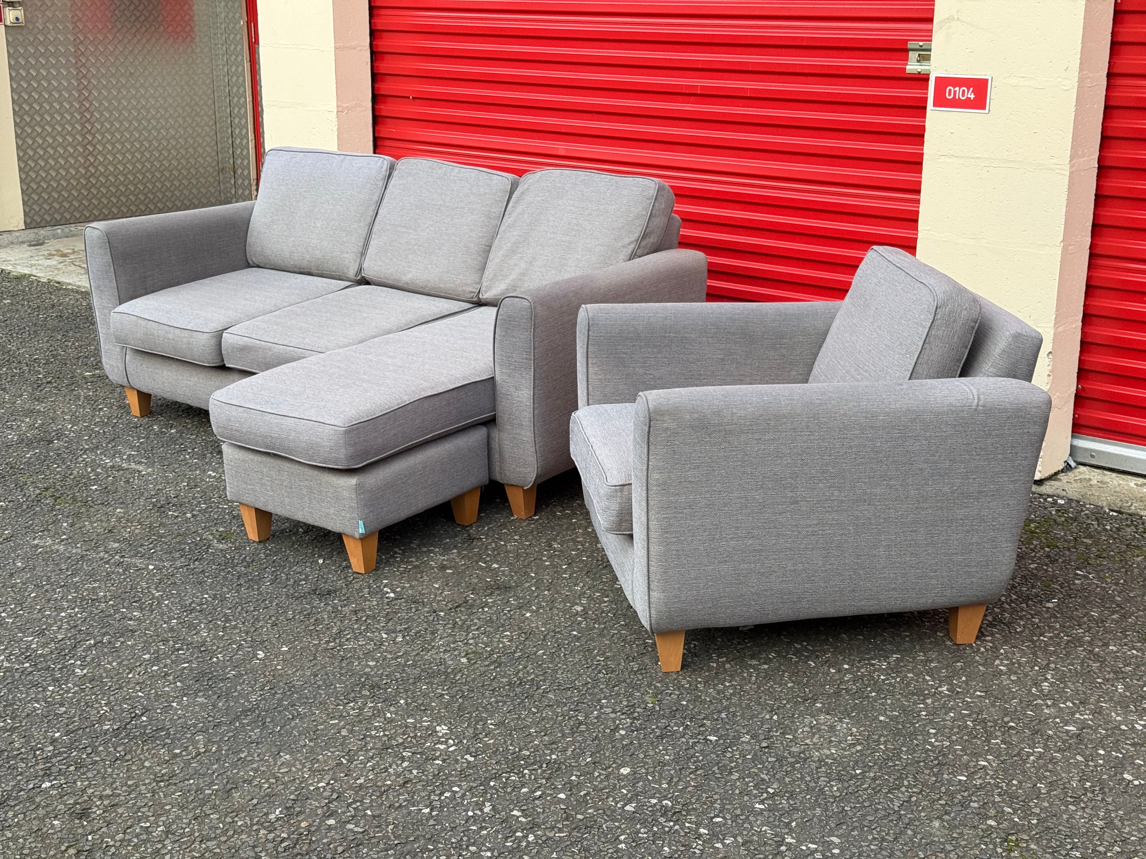 DFS Capsule Collection Set