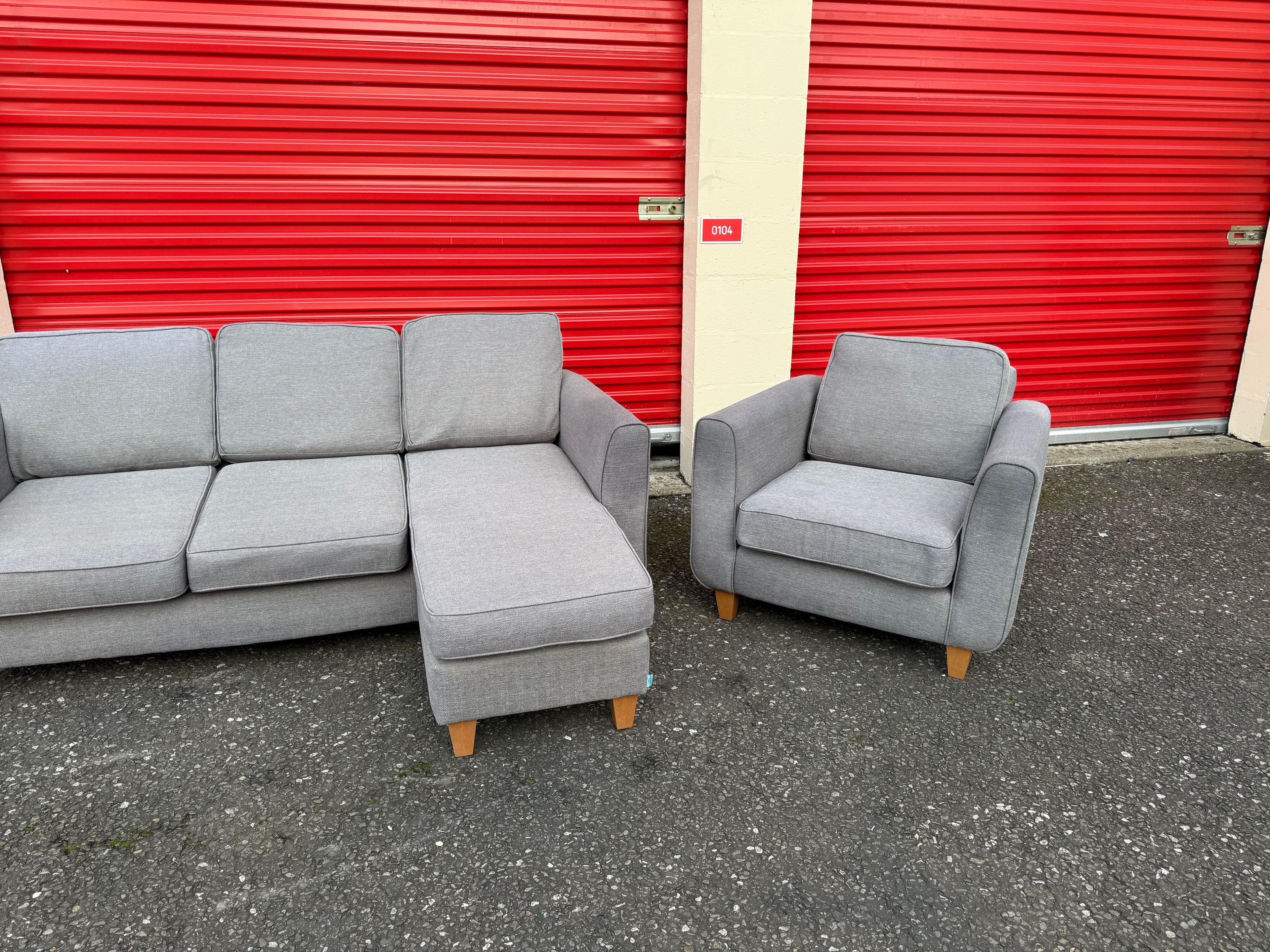 DFS Capsule Collection Set
