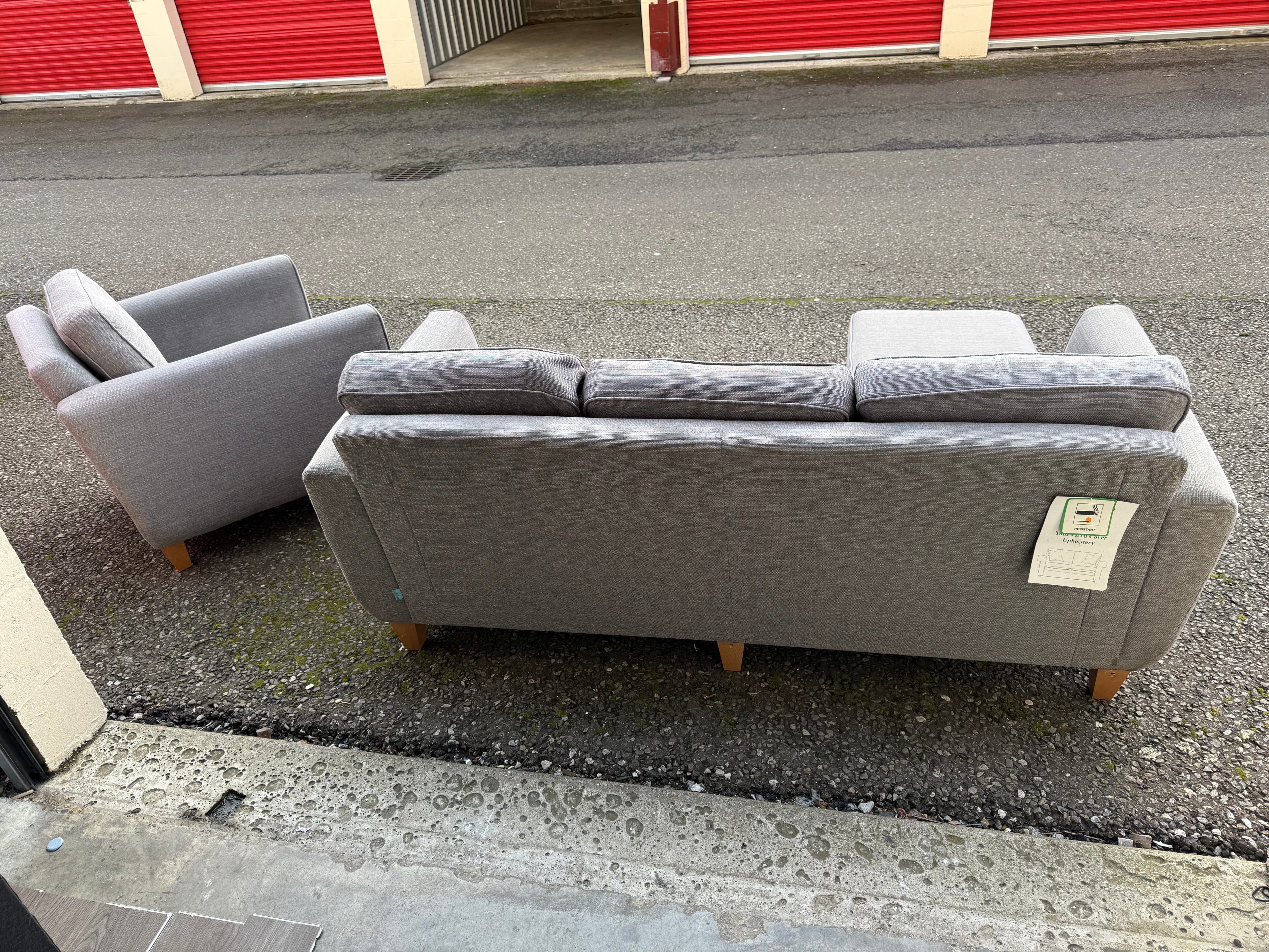 DFS Capsule Collection Set