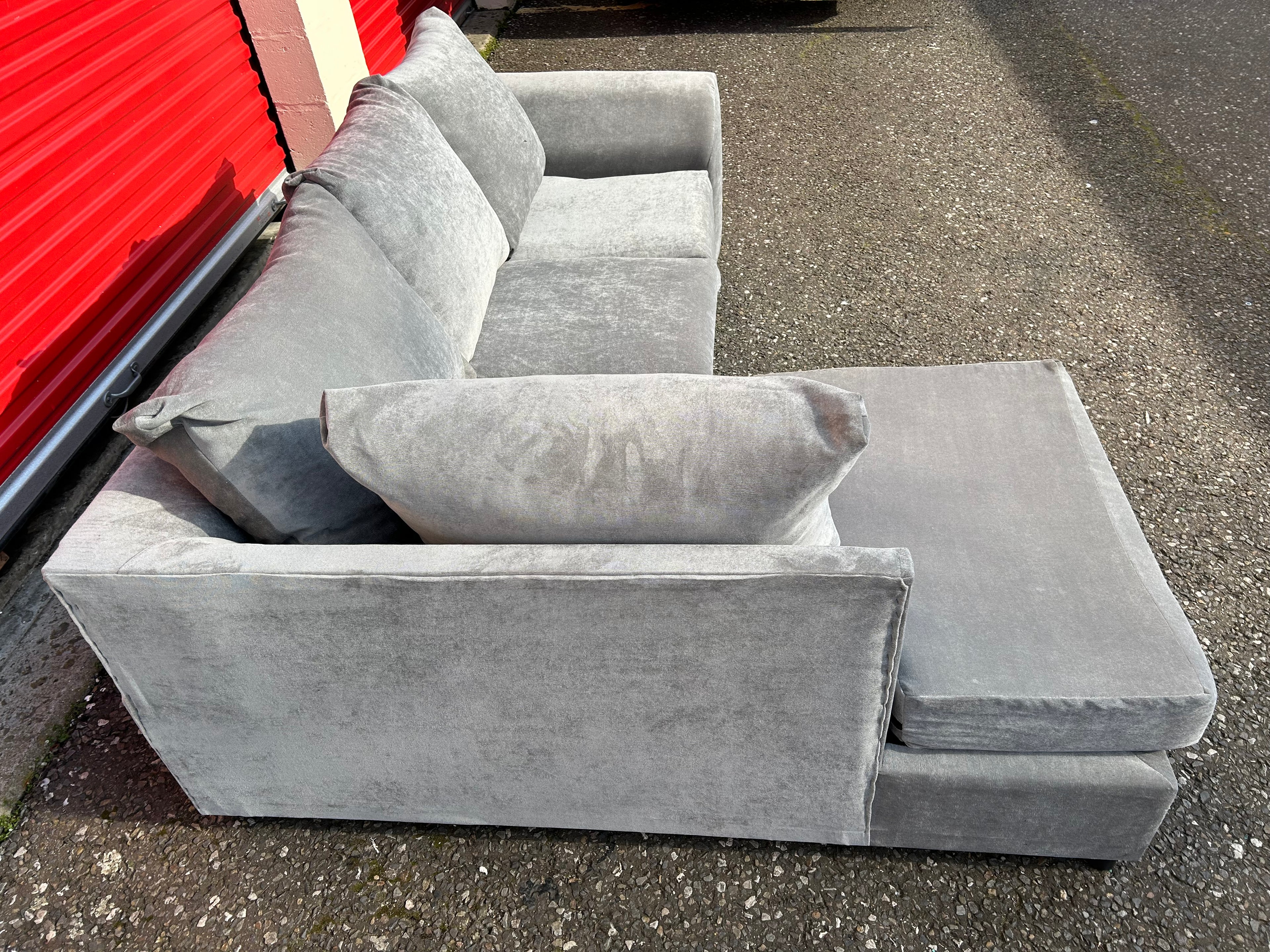 (New) Silver Crushed Velvet Corner Sofa