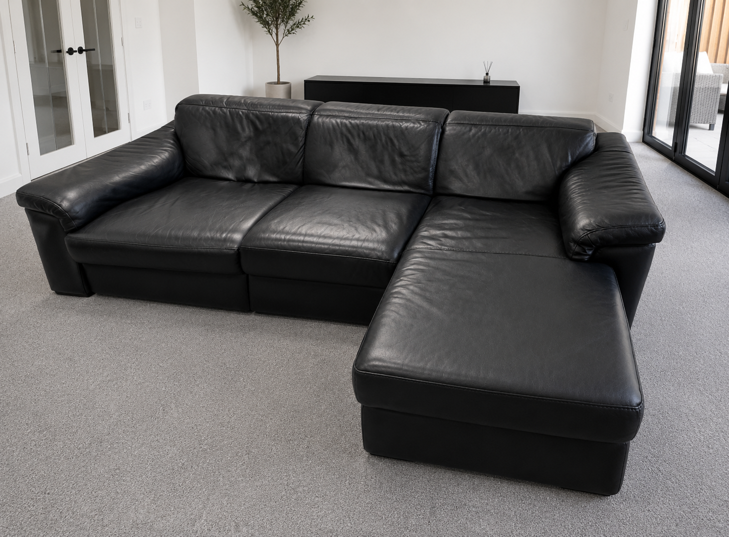 Natuzzi Leather Power Recliner Corner Sofa