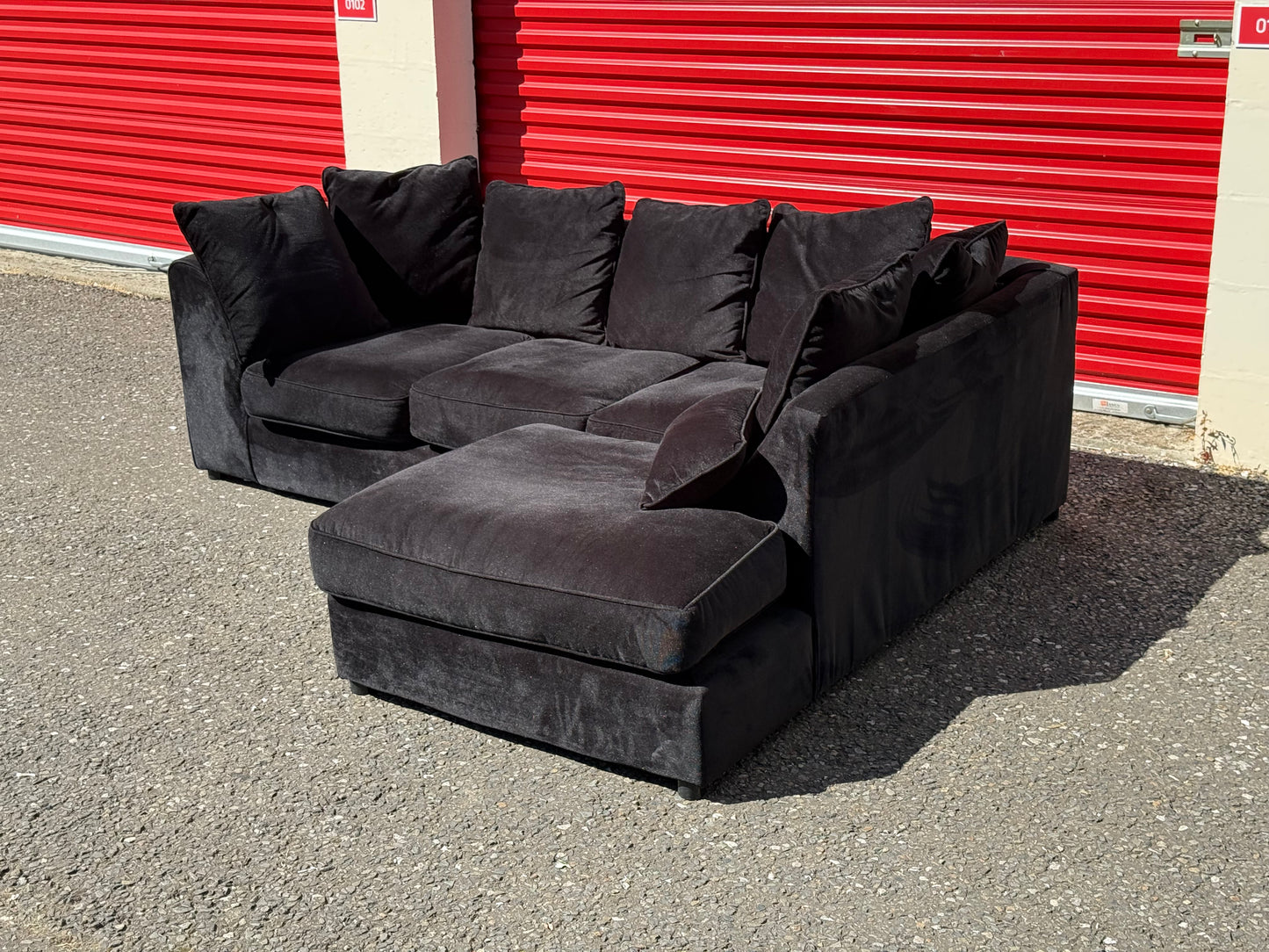 (Ex-Display) Plush Black Corner Sofa