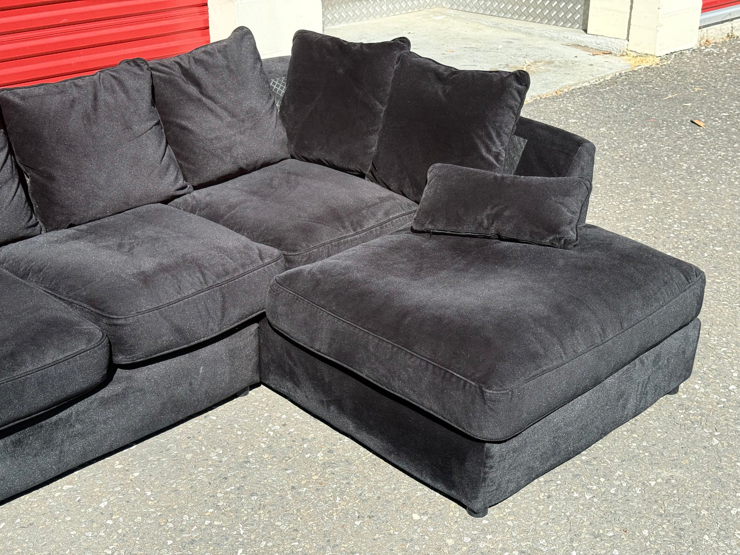 (Ex-Display) Plush Black Corner Sofa