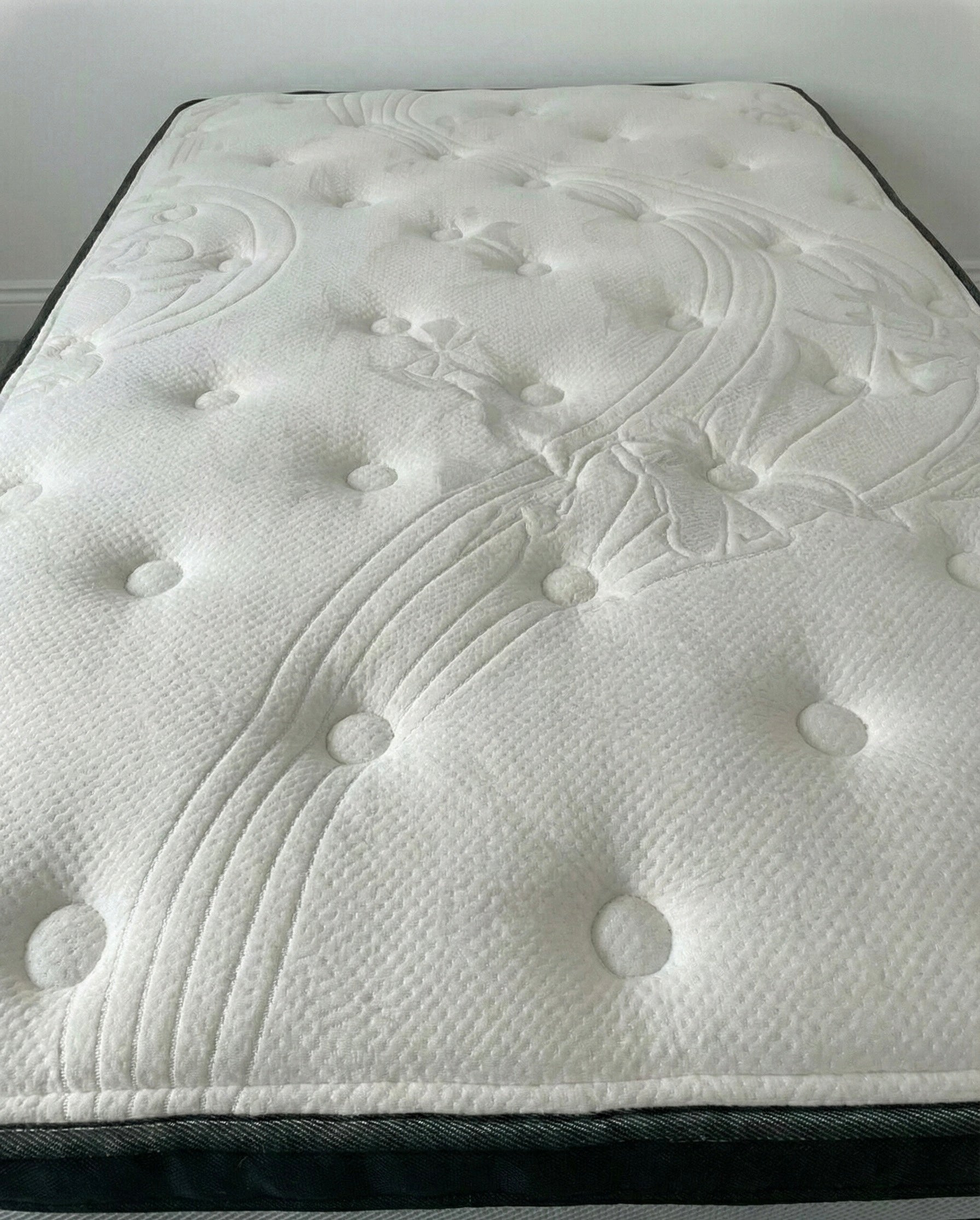 Small Double Divan Bed & Mattress