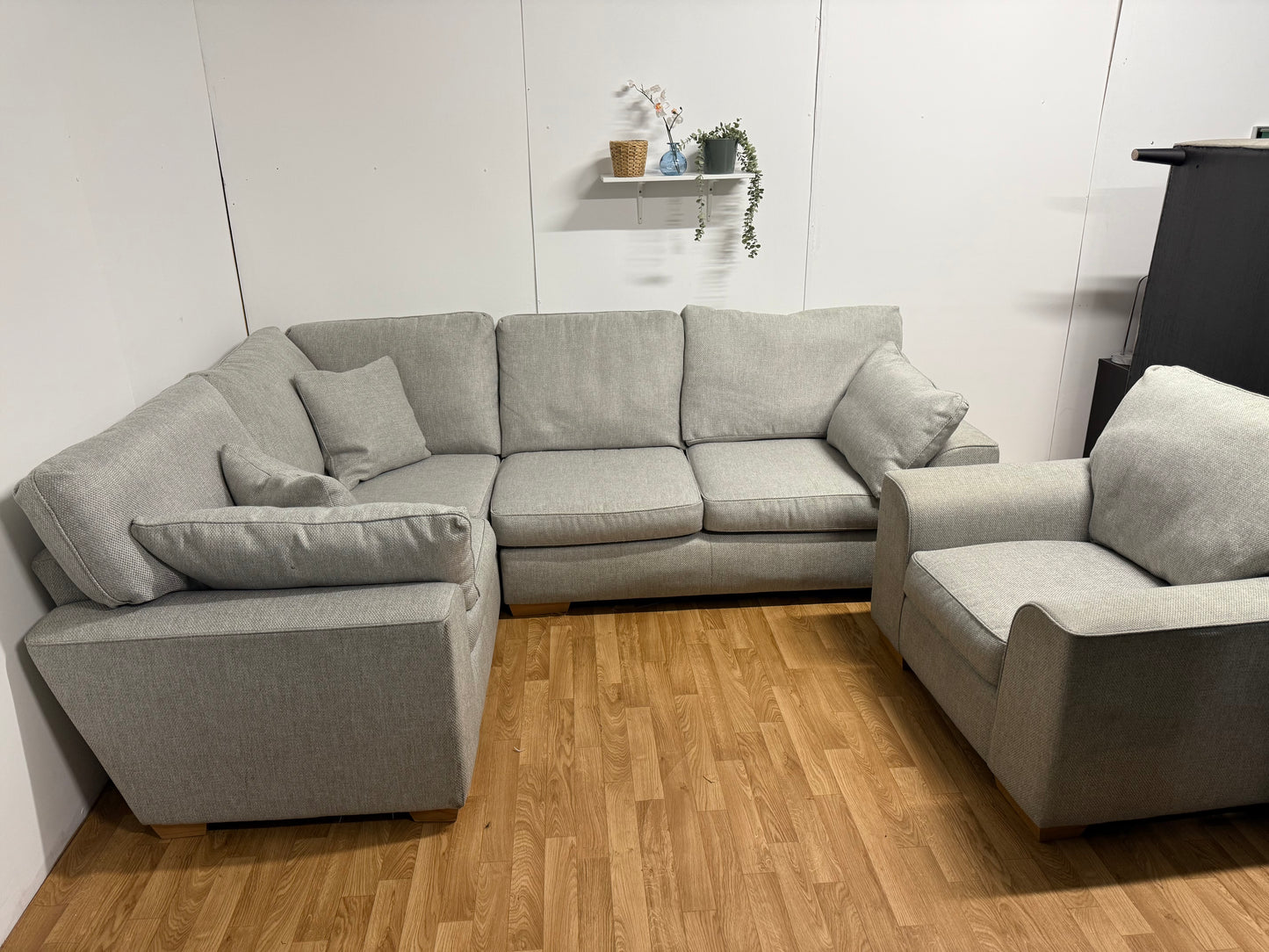 Next Stamford Corner Sofa & Snuggle Chair