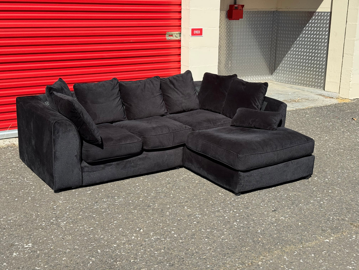 (Ex-Display) Plush Black Corner Sofa