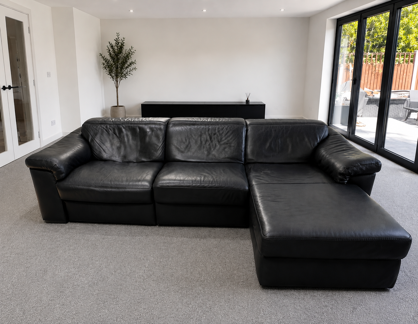 Natuzzi Leather Power Recliner Corner Sofa